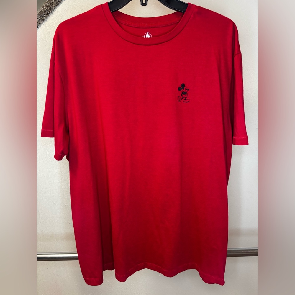 Disney Parks Mickey‎ Mouse Classic Men's XL Tee
